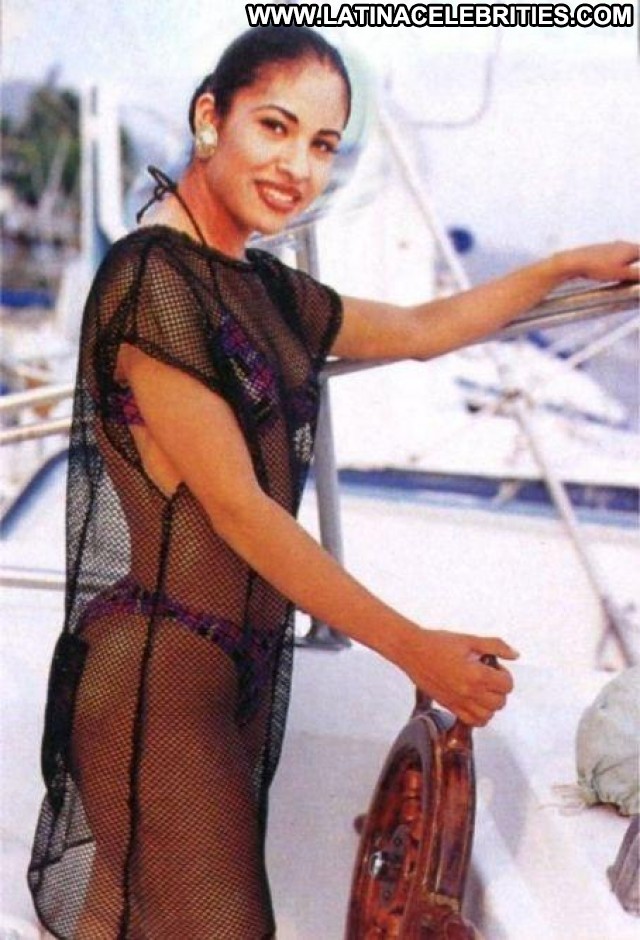 Selena Quintanilla Miscellaneous Brunette Singer International Medium