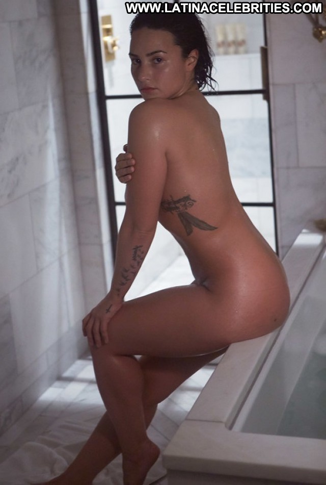 Demi Lovato Vanity Fair Medium Tits Latina Singer Posing Hot