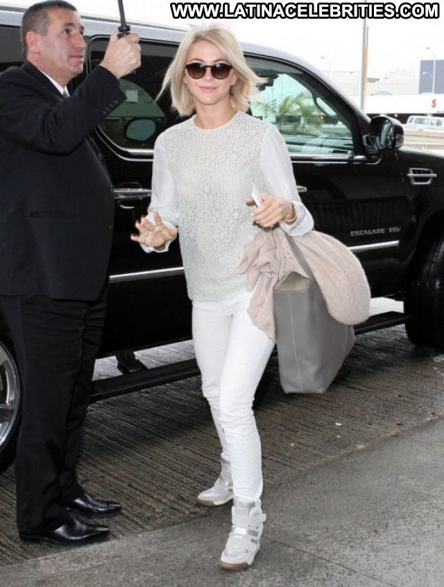 Julianne Hough Lax Airport Lax Airport Paparazzi Beautiful