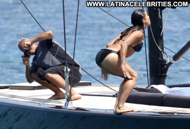 Michelle Rodriguez Celebrity Boat Paparazzi Beautiful Babe Posing Hot