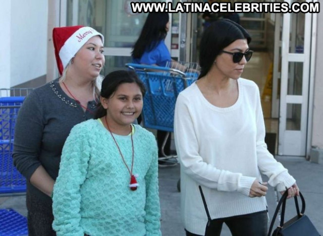 Kourtney Kardashian Christmas Shopping Babe Celebrity Paparazzi
