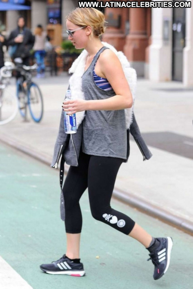 Jennifer Lawrence Posing Hot Beautiful Nyc Gym Celebrity Babe