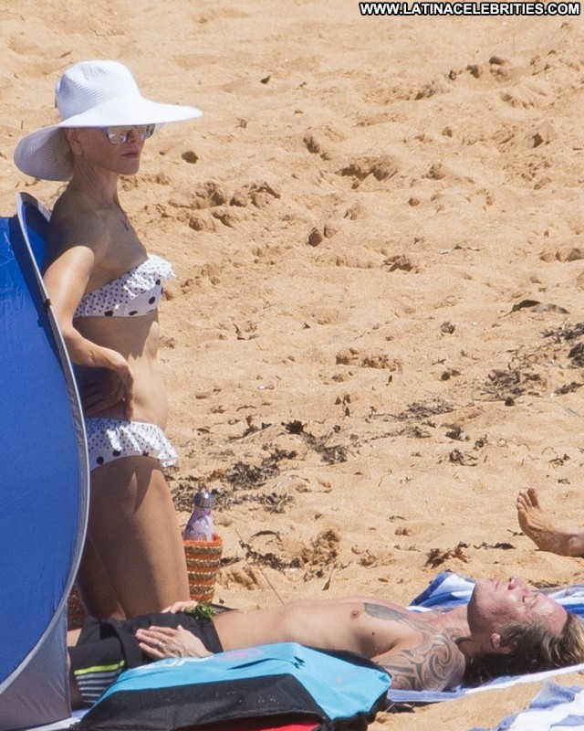 Nicole Kidman No Source Bikini Posing Hot Videos Beach Celebrity