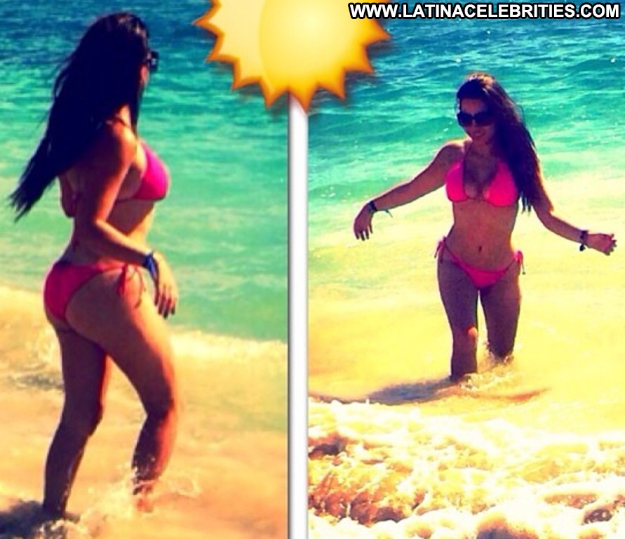 Miscellaneous Lindsay Casinelli Brunette Latina Celebrity Posing Hot Sensua...
