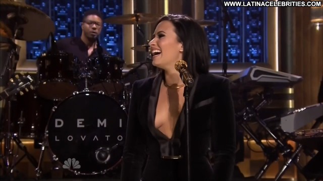 Demi Lovato The Tonight Show Starring Jimmy Fallon Nice Small Tits