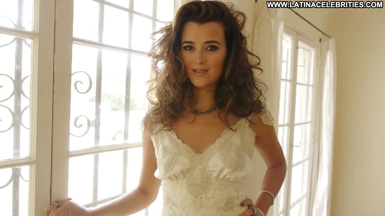 Miscellaneous Cote De Pablo Brunette Celebrity Latina Medium Tits Hot Beaut...