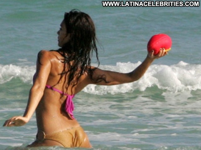 Jessica Alba Beach Babes Celebrity Latina Skinny Posing Hot Medium