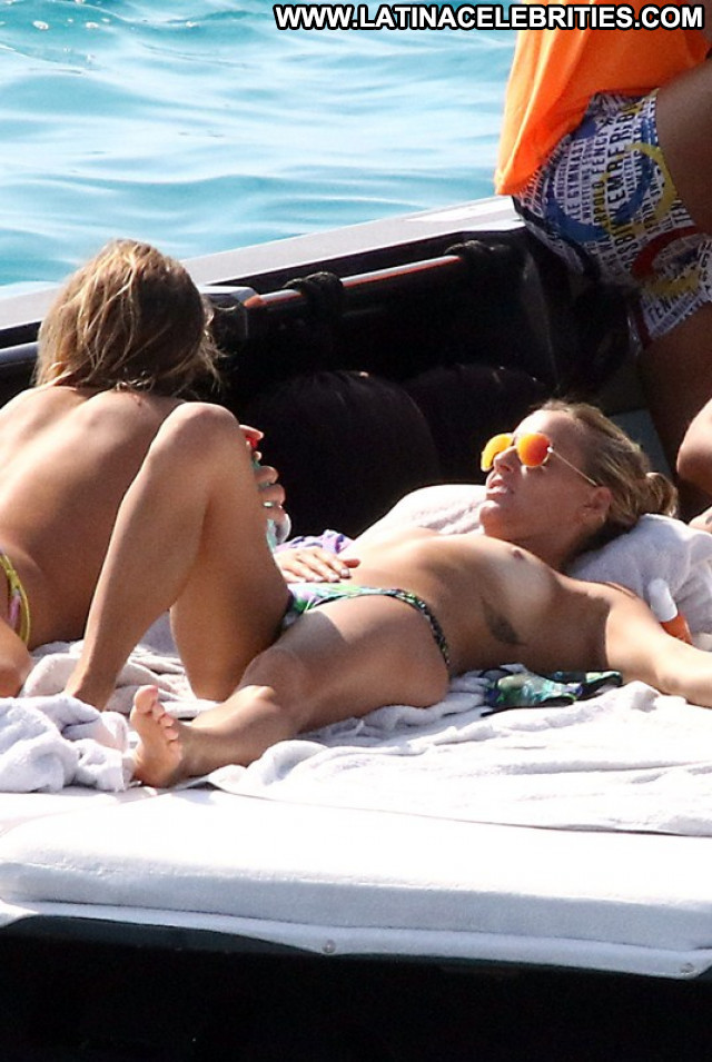 Giulia Bevilacqua No Source Babe Paparazzi Celebrity Topless Posing