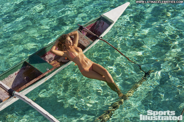 Gigi Hadid Sports Illustrated Swimsuit Beautiful Posing Hot Swimsuit