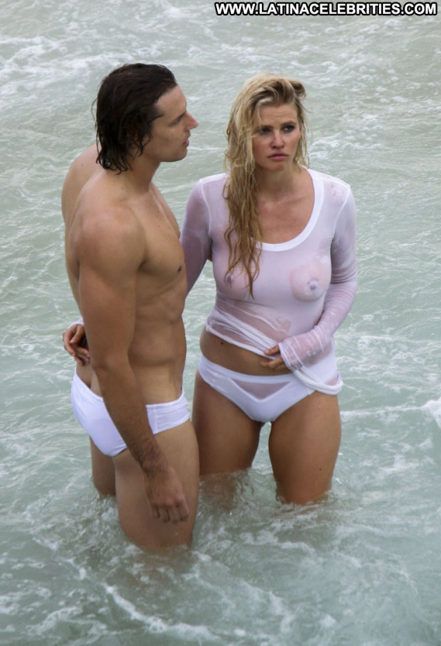 Lara Stone No Source Babe Celebrity Posing Hot Shirt Hot Wet