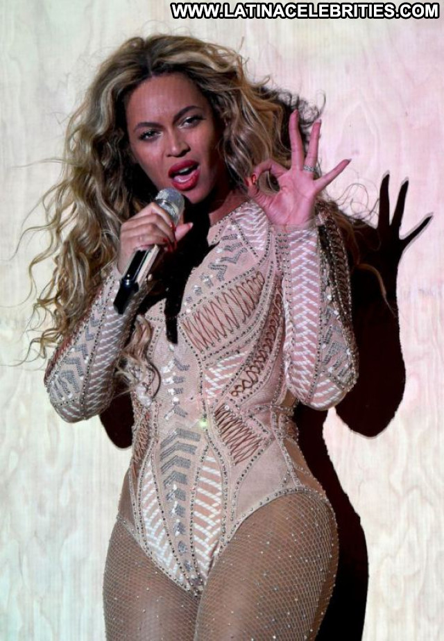 Beyonce No Source Celebrity Posing Hot Beautiful Babe