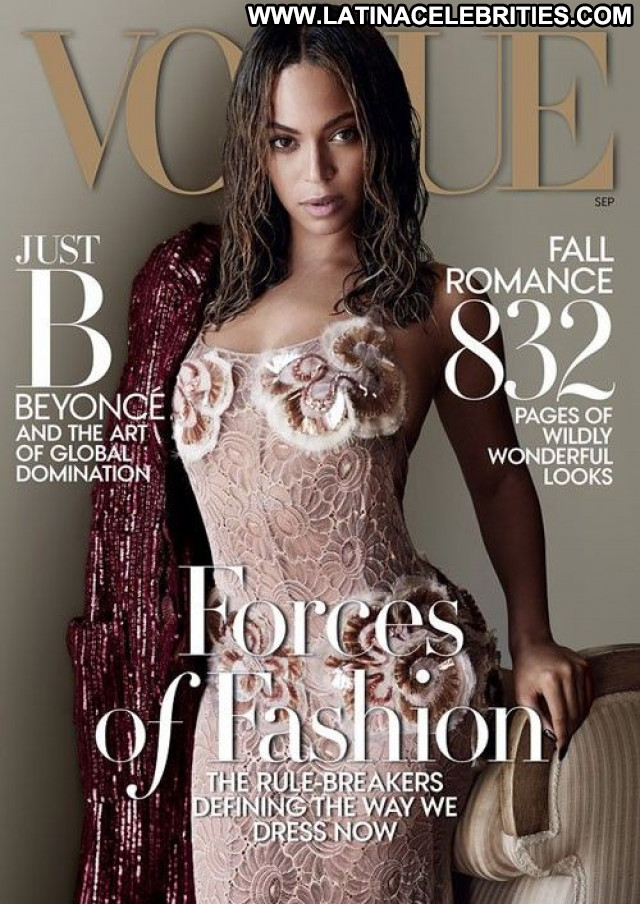 Beyonce Vogue Magazine American Posing Hot Magazine Beautiful Sexy