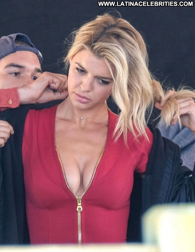 Kelly Rohrbach No Source Cleavage Babe Beautiful Model Swimsuit