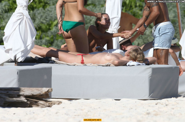 Toni Garrn The Beach Beach Babe Topless Beautiful Posing Hot