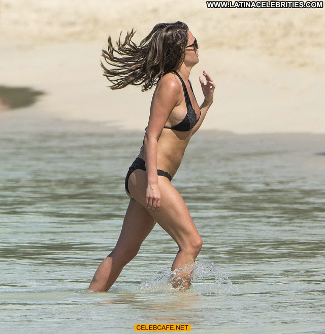 Danielle Lloyd No Source Celebrity Sexy Barbados Posing Hot Bikini