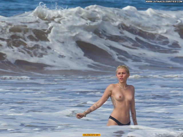 Miley Cyrus No Source Posing Hot Beautiful Babe Beach Topless Hawaii