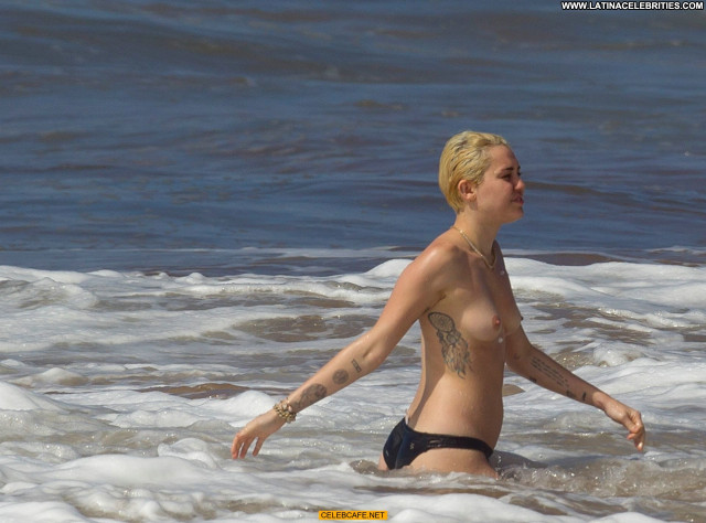 Miley Cyrus No Source  Celebrity Toples Babe Hawaii Posing Hot Beach