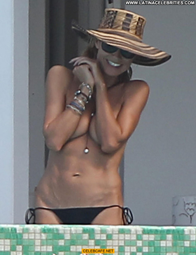 Heidi Klum No Source Babe Toples Beautiful Posing Hot Bar Celebrity