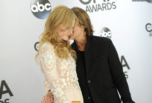 Nicole Kidman Cma Awards See Through Babe Awards Posing Hot Celebrity
