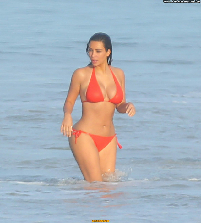 Kim Kardashian Celebrity Babe Candids Bikini Posing Hot