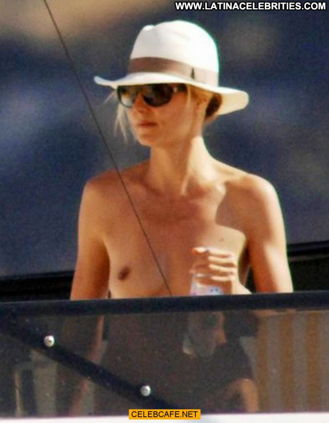 Heidi Klum No Source Topless Toples Beautiful Babe Posing Hot Balcony