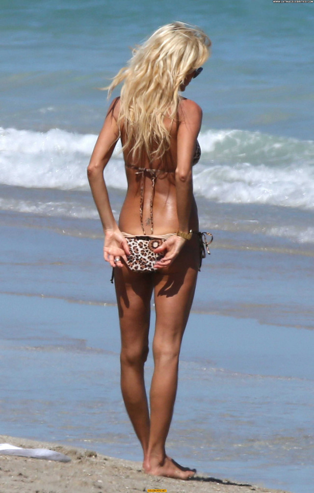 Victoria Silvstedt The Beach Beach Celebrity Babe Sex Posing Hot Sexy