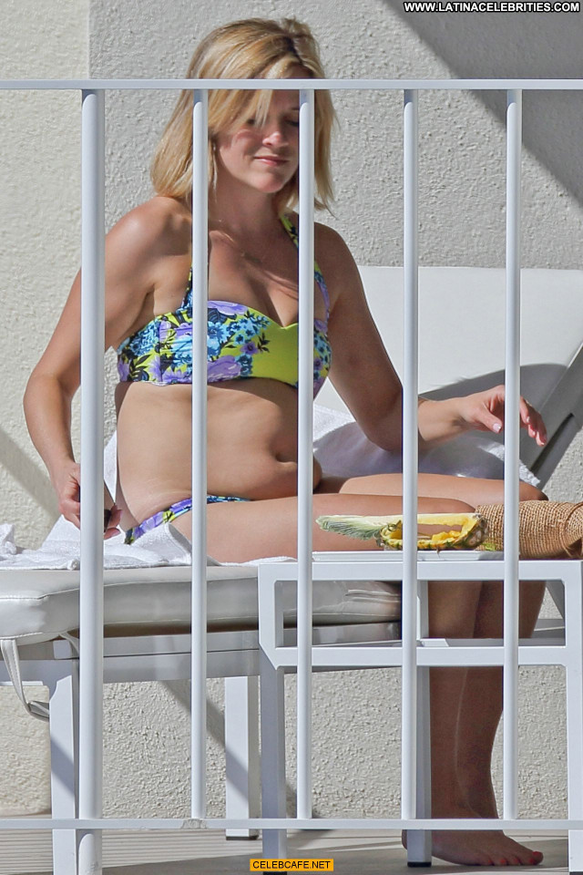 Reese Witherspoon No Source Posing Hot Celebrity Babe Beautiful