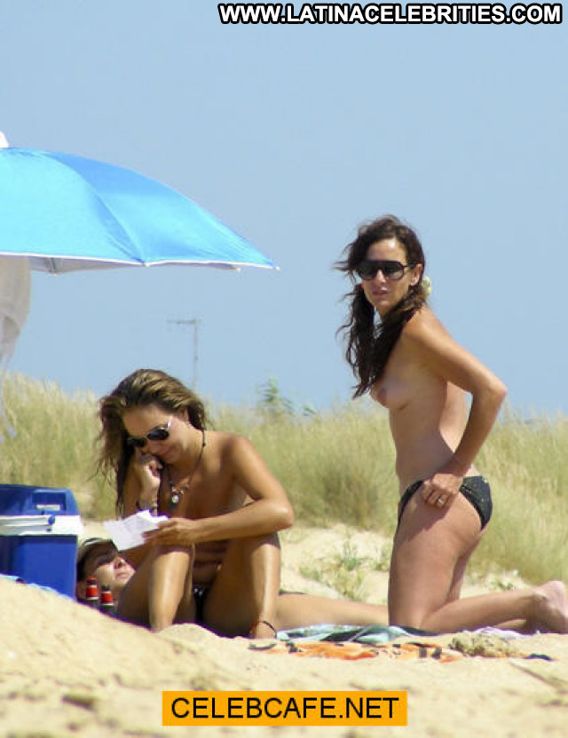 Belen Rodriguez No Source Posing Hot Babe Beach Celebrity Beautiful