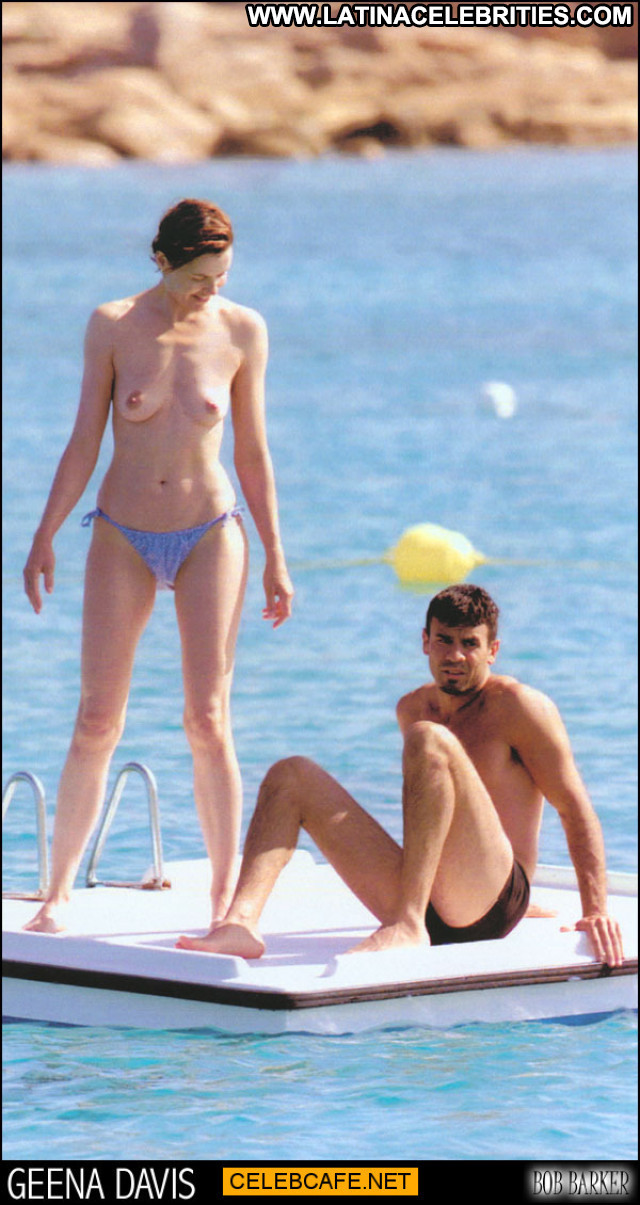 Geena Davis Paparazzi Shots Topless Babe Posing Hot Celebrity