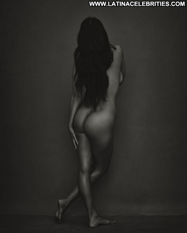 Kourtney Kardashian The Mother  Celebrity Nude Bar Beautiful Birthday