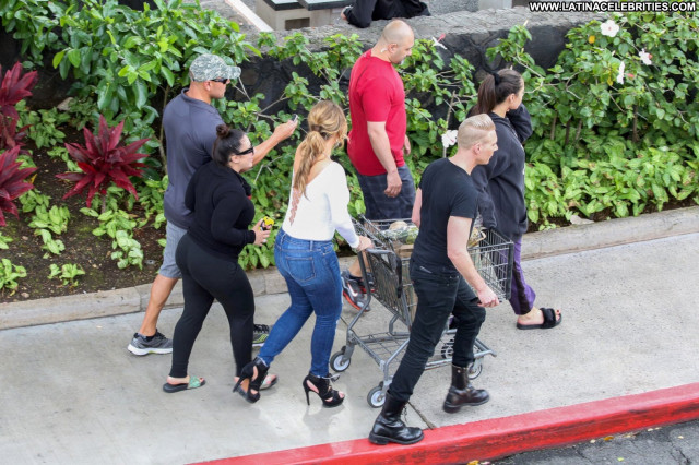 Mariah Carey No Source Candids Car Candid Celebrity Bra Beautiful