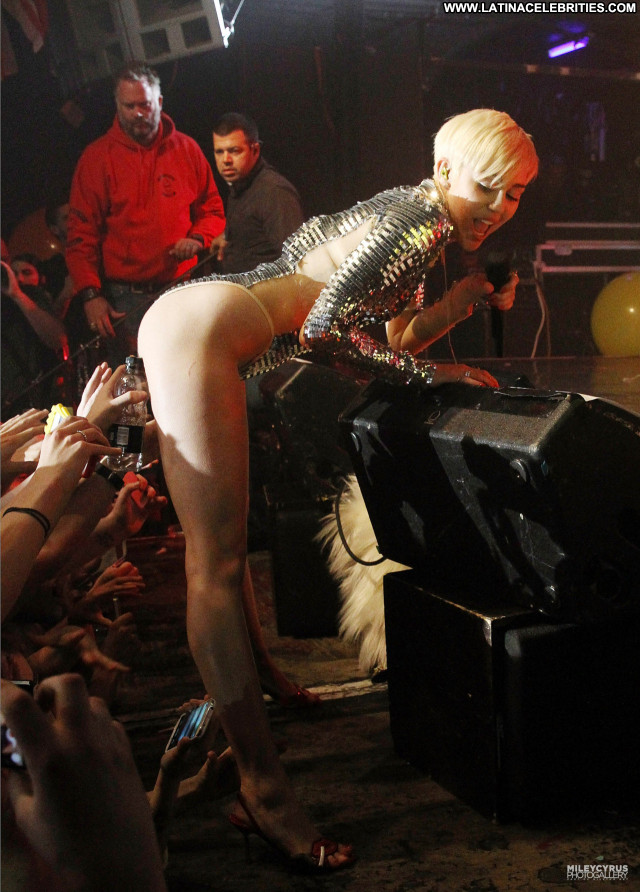 Miley Cyrus No Source Celebrity Babe Sex Videos Nude Scene Posing Hot