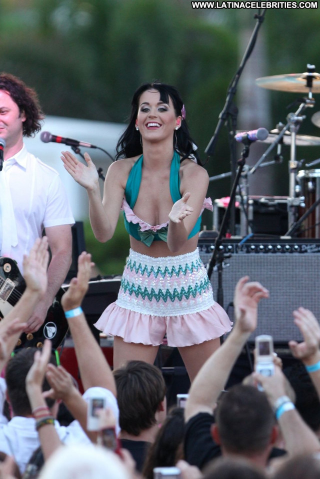 Katy Perry Miami Beach Pool Beach Live Paparazzi Hotel Babe Beautiful