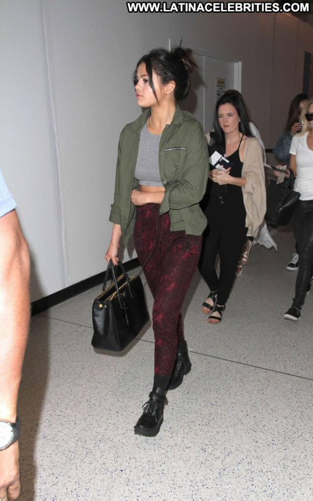 Selena Gomez Lax Airport Beautiful Babe Celebrity Lax Airport Posing
