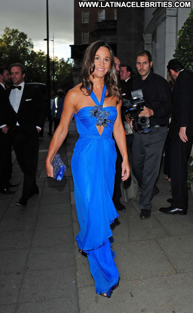 Pippa Middleton Celebrity Babe London Posing Hot Beautiful Paparazzi