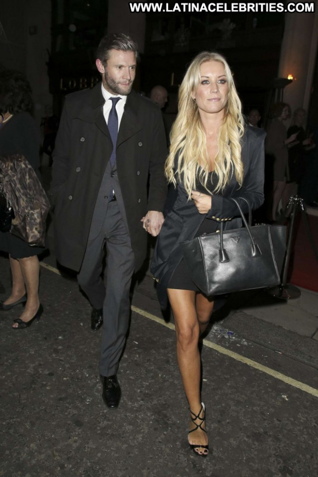 Denise Van Outen Babe Celebrity Paparazzi Posing Hot Beautiful London