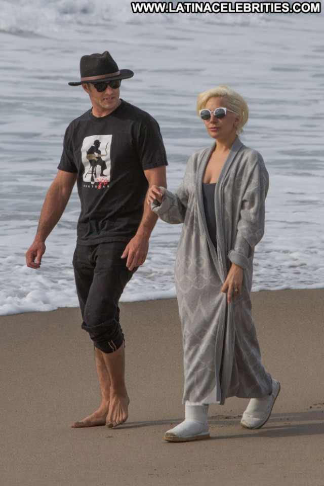 Lady Gaga The Beach In Malibu Malibu Babe Paparazzi Beach Celebrity