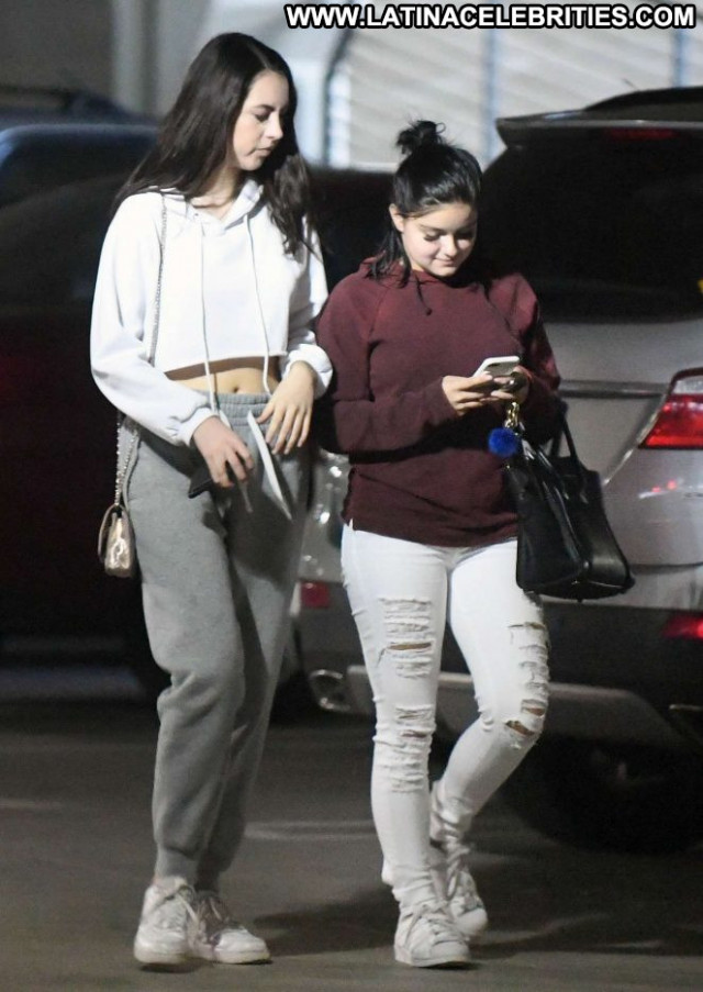 Ariel Winter Los Angeles Beautiful Winter Posing Hot Candids Shopping