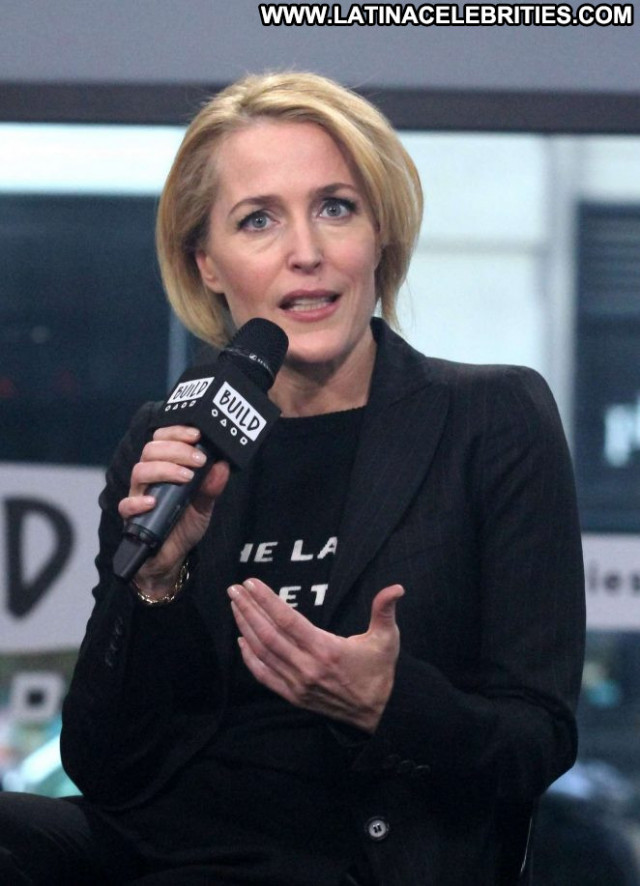 Gillian Anderson No Source Paparazzi Beautiful Posing Hot Nyc Babe