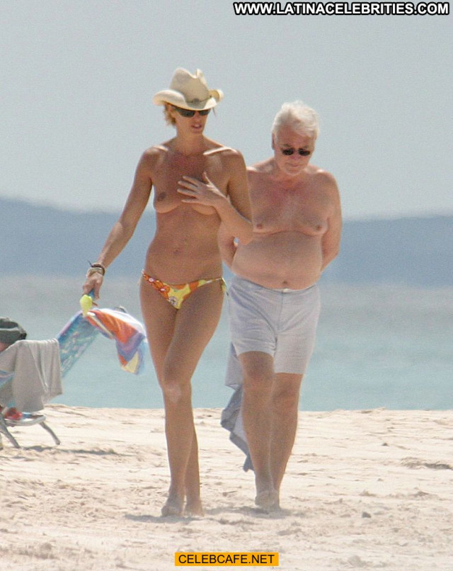 Elle Macpherson Le Mac Posing Hot Beach Beautiful Babe Topless Toples