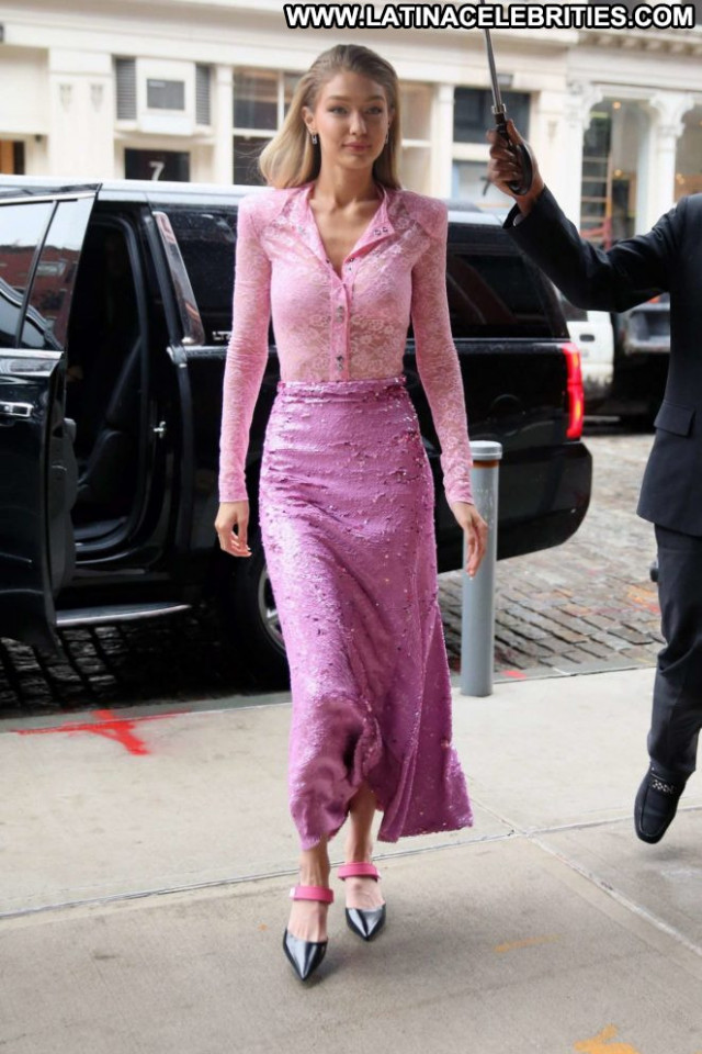 Gigi Hadid New York Celebrity Posing Hot New York Babe Apartment