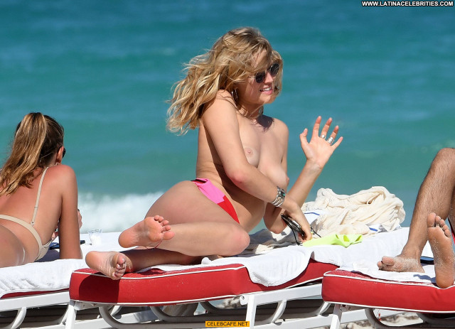 Toni Garrn No Source Topless Beach Toples Posing Hot Babe Celebrity
