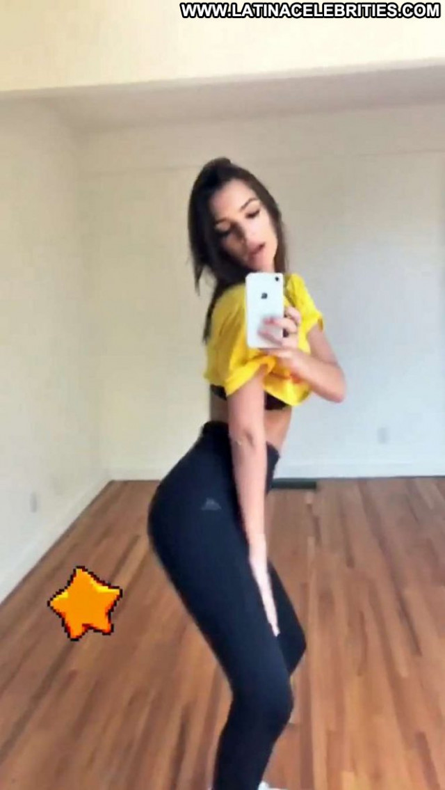 Emily Ratajkowski No Source  Beautiful Posing Hot Twerking Celebrity