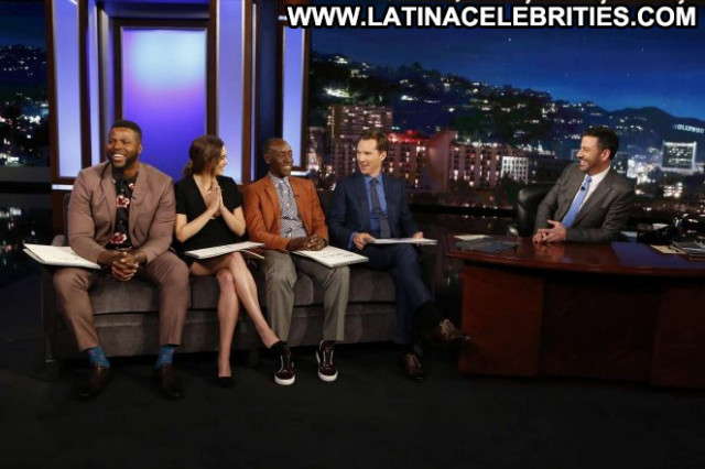 Elizabeth Olse Jimmy Kimmel Live  Los Angeles Celebrity Paparazzi