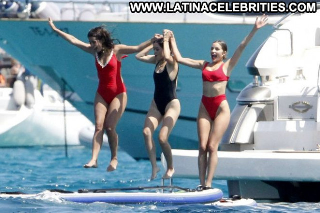 Olivia Culp No Source Babe Paparazzi Yacht Bikini Celebrity Beautiful
