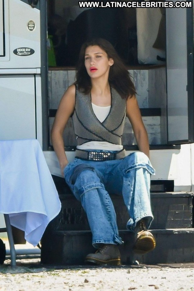 Bella Hadid New York Beautiful Celebrity Paparazzi Posing Hot New