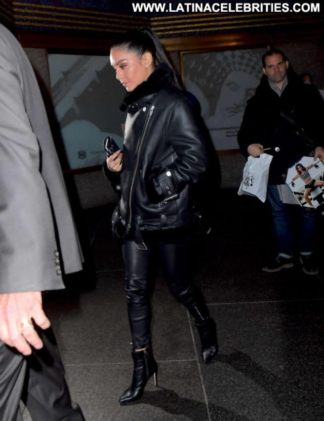 Vanessa Hudgens New York Posing Hot Celebrity Paparazzi New York