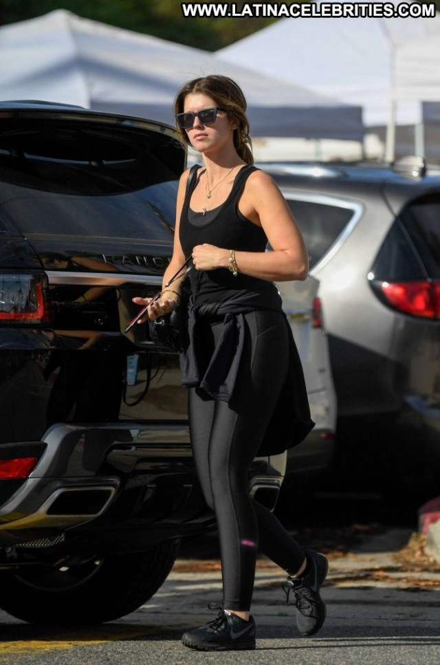 Katherine Schwarzenegger Farmers Market Babe Farm Paparazzi Farmer