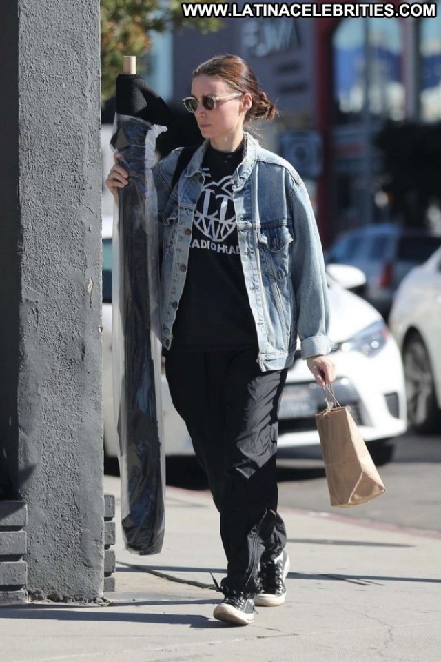 Rooney Mara West Hollywood Celebrity Hollywood Posing Hot Shopping