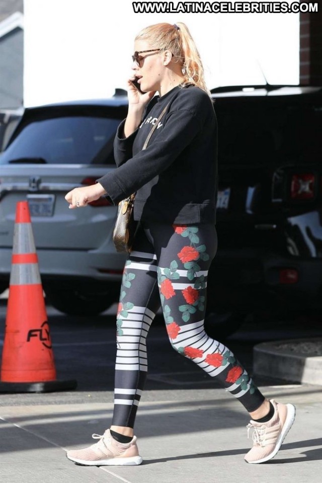 Busy Philipps Los Angeles Beautiful Angel Yoga Celebrity Babe Los